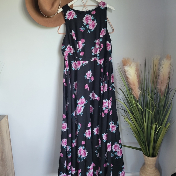 Torrid, Black Pink Floral Rose Georgette Sleeveless Maxi Chiffon Dress, 18 - Picture 9 of 9